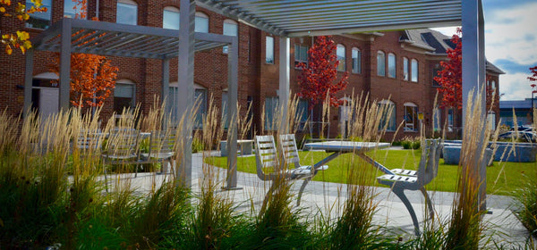 Outdoor Cluster Seating